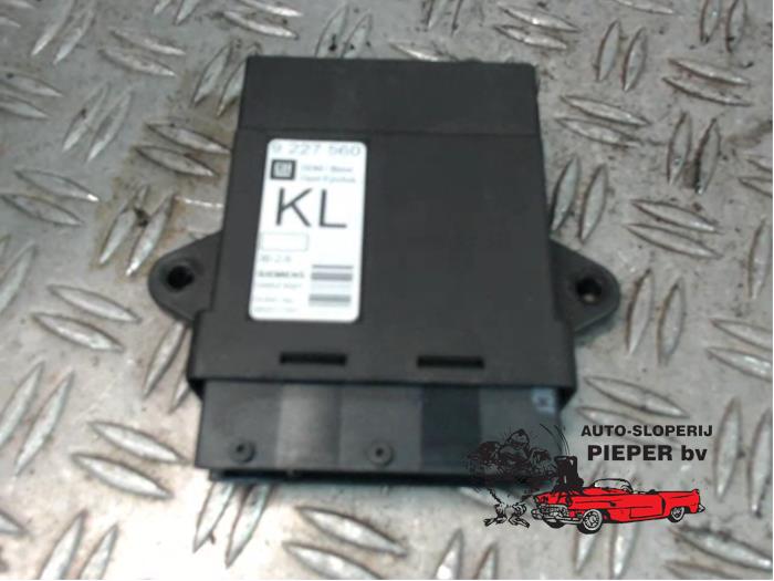Gebruikte Sam module Opel Vectra C 1.8 16V Prijs € 36,75 Margeregeling aangeboden door Autosloperij Pieper BV