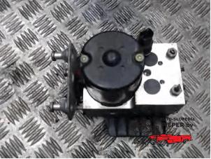 Gebruikte ABS Pomp Mercedes E Combi (S210) 3.2 E-320 CDI 24V Prijs € 52,50 Margeregeling aangeboden door Autosloperij Pieper BV