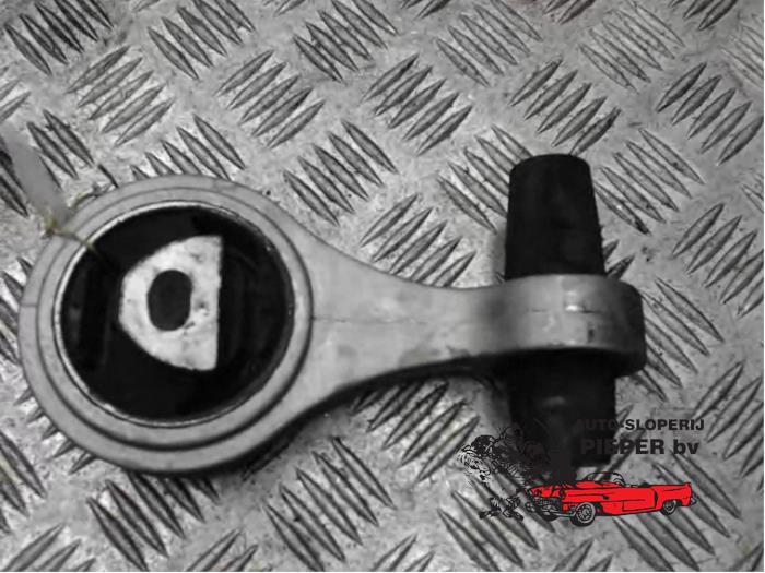 Gebruikte Motorrubber Fiat Doblo (223A/119) 1.9 JTD Prijs € 21,00 Margeregeling aangeboden door Autosloperij Pieper BV