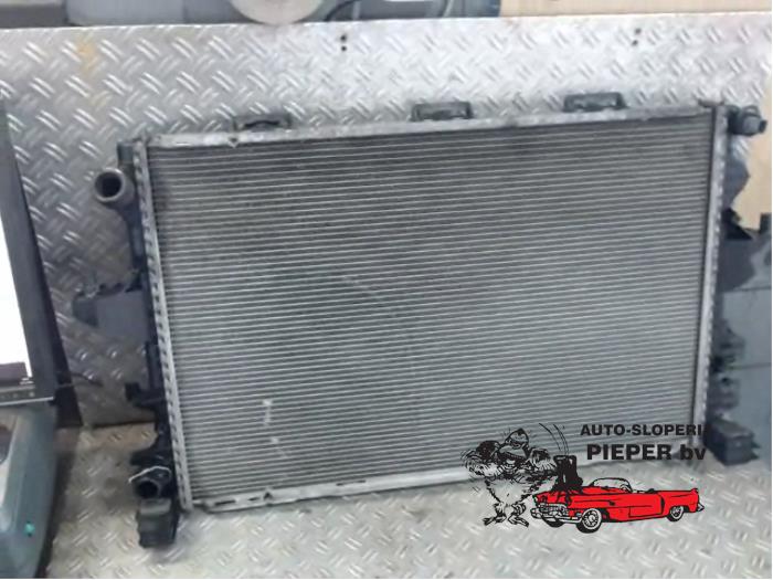 Gebruikte Radiateur Volkswagen Transporter T5 2.5 TDi Prijs € 52,50 Margeregeling aangeboden door Autosloperij Pieper BV