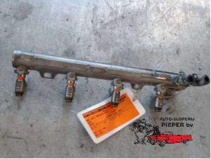 Gebruikte Injector brug Seat Ibiza II Facelift (6K1) 1.4 16V Prijs € 42,00 Margeregeling aangeboden door Autosloperij Pieper BV