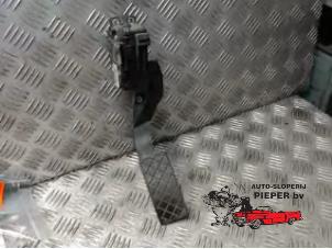 Gebruikte Gaspedaal Volkswagen Passat Variant (3B6) 1.9 TDI 100 Prijs € 52,50 Margeregeling aangeboden door Autosloperij Pieper BV