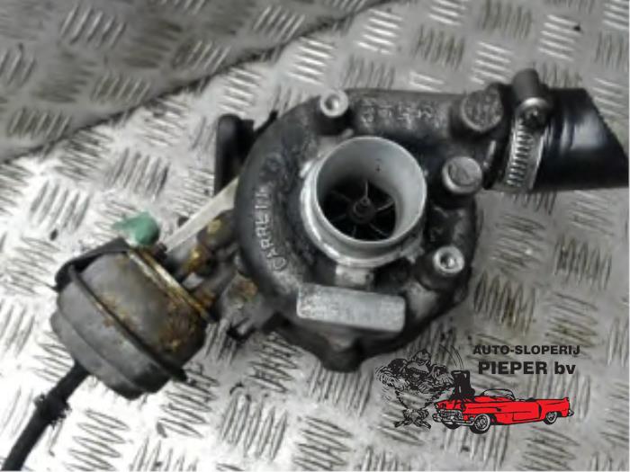 G-lader van een Volkswagen Passat Variant (3B6) 1.9 TDI 100 2005