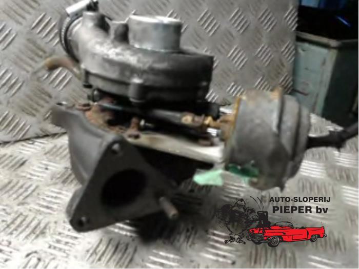 G-lader van een Volkswagen Passat Variant (3B6) 1.9 TDI 100 2005