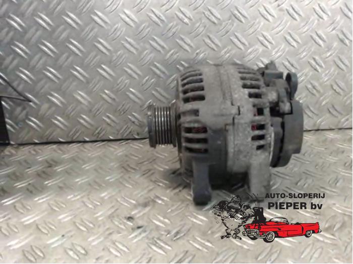 Gebruikte Dynamo Peugeot 207/207+ (WA/WC/WM) 1.4 HDi Prijs € 42,00 Margeregeling aangeboden door Autosloperij Pieper BV