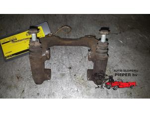 Gebruikte Remzadel rechts-achter Volkswagen Golf IV (1J1) 2.3 V5 GTI 20V Prijs € 26,25 Margeregeling aangeboden door Autosloperij Pieper BV