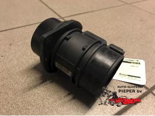 Gebruikte Luchtmassameter Renault Laguna II Grandtour (KG) 1.9 dCi 100 Prijs € 42,00 Margeregeling aangeboden door Autosloperij Pieper BV