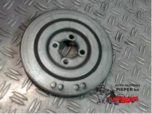 Gebruikte Krukas Poelie Opel Corsa D 1.3 CDTi 16V ecoFLEX Prijs € 26,25 Margeregeling aangeboden door Autosloperij Pieper BV