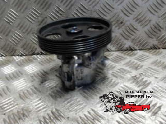 Gebruikte Pomp Servo Peugeot 206 (2A/C/H/J/S) 1.1 XN,XR Prijs € 42,00 Margeregeling aangeboden door Autosloperij Pieper BV