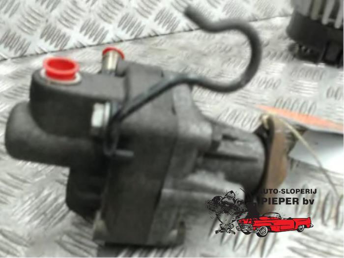 Gebruikte Servopomp Audi A4 (B5) 1.8 20V Prijs € 36,75 Margeregeling aangeboden door Autosloperij Pieper BV