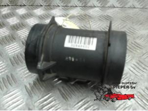 Gebruikte Luchtmassameter BMW 5 serie (E39) 523i 24V Prijs € 52,50 Margeregeling aangeboden door Autosloperij Pieper BV