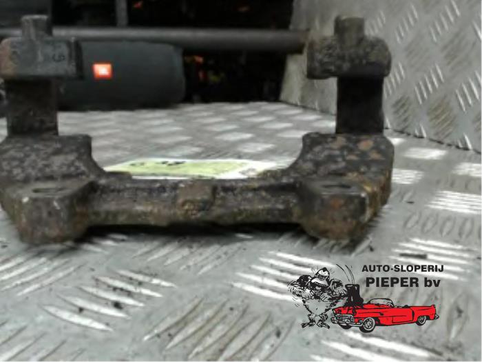 Remzadel rechts-voor van een Vauxhall Meriva Mk.II 1.7 CDTI 16V 2012