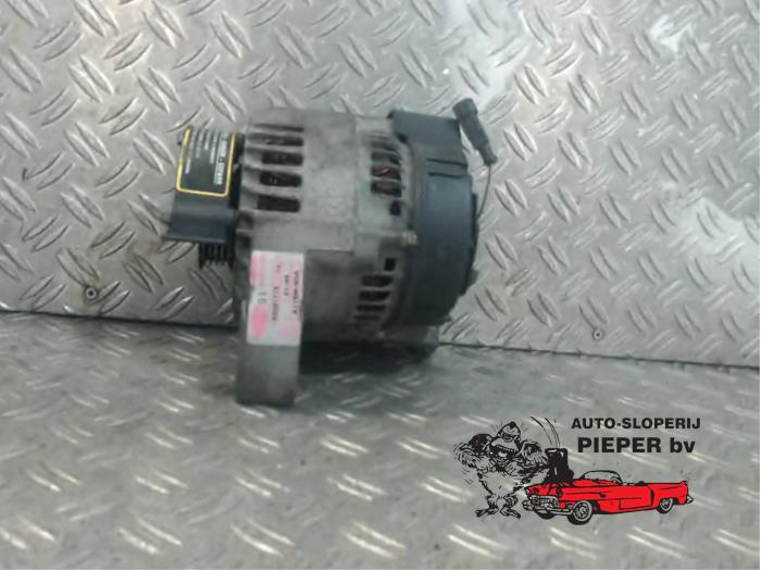 Gebruikte Dynamo Fiat Bravo (182A) 1.2 16V Prijs € 36,75 Margeregeling aangeboden door Autosloperij Pieper BV