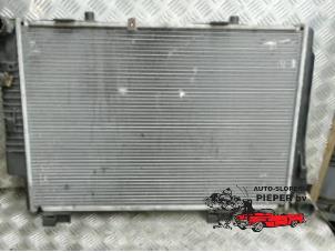 Gebruikte Radiateur Mercedes C Combi (S202) 2.2 C-220 TD 16V Prijs € 42,00 Margeregeling aangeboden door Autosloperij Pieper BV