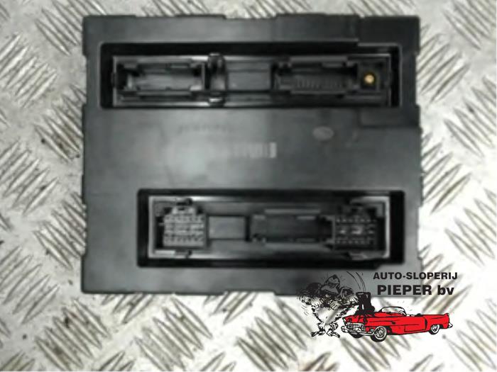 Gebruikte Computer Body Control Audi A4 Quattro (B8) 3.0 TDI V6 24V Prijs € 105,00 Margeregeling aangeboden door Autosloperij Pieper BV