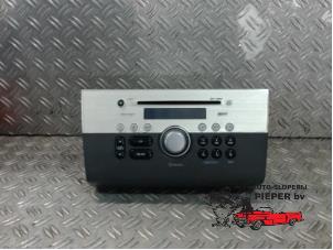 Gebruikte Radio CD Speler Suzuki Swift (ZA/ZC/ZD1/2/3/9) 1.3 VVT 16V Prijs € 52,50 Margeregeling aangeboden door Autosloperij Pieper BV