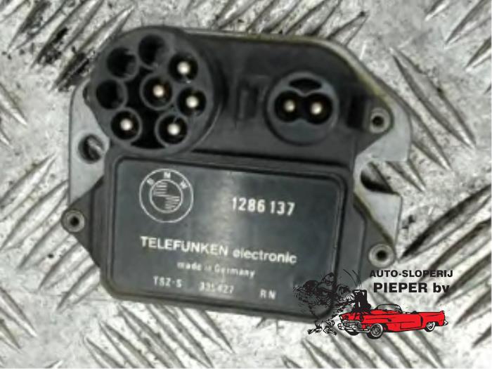 Gebruikte Module ontsteking BMW 3 serie Touring (E30/5) 318i Prijs € 21,00 Margeregeling aangeboden door Autosloperij Pieper BV