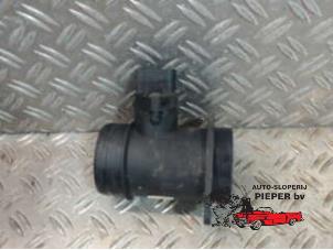 Gebruikte Luchtmassameter Volkswagen Caddy II (9K9A) 1.9 TDI Prijs € 52,50 Margeregeling aangeboden door Autosloperij Pieper BV