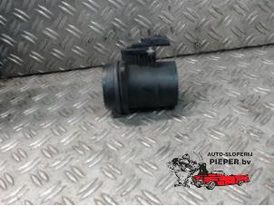 Gebruikte Luchtmassameter Peugeot Expert (G9) 1.6 HDi 90 Prijs € 36,75 Margeregeling aangeboden door Autosloperij Pieper BV