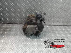 Gebruikte Dieselpomp Volvo V50 (MW) Prijs op aanvraag aangeboden door Autosloperij Pieper BV