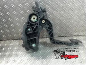 Gebruikte Koppelingspedaal Ford Tourneo Courier (JU2) Prijs € 52,50 Margeregeling aangeboden door Autosloperij Pieper BV