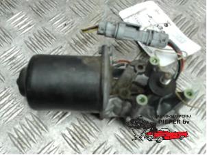 Gebruikte Ruitenwissermotor voor Renault Kangoo (KC) 1.9 D 55 Prijs € 36,75 Margeregeling aangeboden door Autosloperij Pieper BV