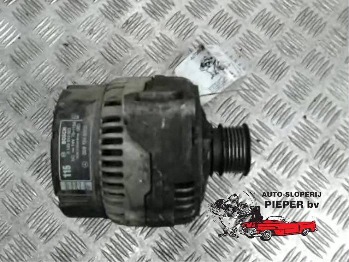 Gebruikte Alternator Ssang Yong Korando Cabrio (KJ) 3.2 24V Prijs € 52,50 Margeregeling aangeboden door Autosloperij Pieper BV