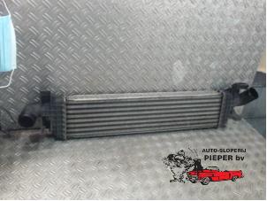 Gebruikte Intercooler Volvo C30 (EK/MK) 1.6 D 16V Prijs € 63,00 Margeregeling aangeboden door Autosloperij Pieper BV
