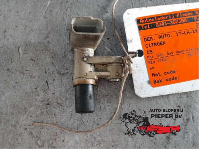 Gebruikte Sensor Nokkenas Citroen C5 I Berline (DC) 1.8 16V Prijs € 21,00 Margeregeling aangeboden door Autosloperij Pieper BV