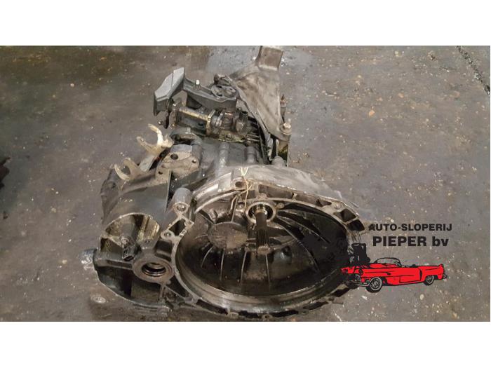 Gebruikte Versnellingsbak Ford Mondeo III Wagon 2.0 TDCi/TDDi 115 16V Prijs € 210,00 Margeregeling aangeboden door Autosloperij Pieper BV