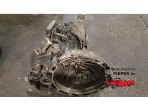 Gebruikte Versnellingsbak Ford Mondeo III Wagon 2.0 TDCi/TDDi 115 16V Prijs € 210,00 Margeregeling aangeboden door Autosloperij Pieper BV
