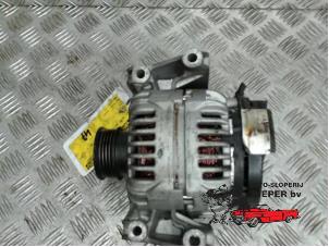 Gebruikte Dynamo Opel Zafira (F75) 2.2 16V Prijs € 52,50 Margeregeling aangeboden door Autosloperij Pieper BV