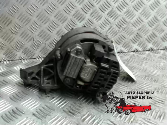 Dynamo van een Renault Twingo (C06) 1.2 SPi Phase I 1994