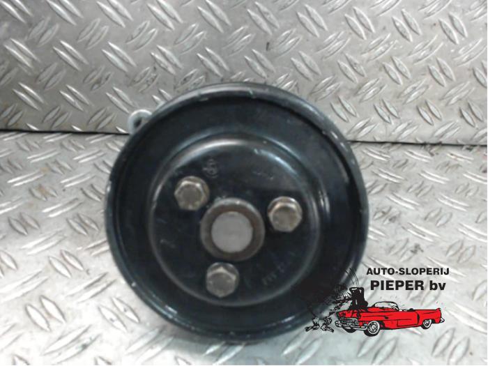 Gebruikte Pomp Servo BMW 3 serie Compact (E36/5) 316i Prijs € 42,00 Margeregeling aangeboden door Autosloperij Pieper BV
