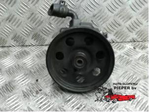 Gebruikte Stuurpomp Ford Focus 1 Wagon 1.8 TDdi Prijs € 52,50 Margeregeling aangeboden door Autosloperij Pieper BV