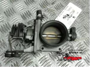 Gebruikte Gasklephuis BMW 5 serie (E39) 523i 24V Prijs € 52,50 Margeregeling aangeboden door Autosloperij Pieper BV