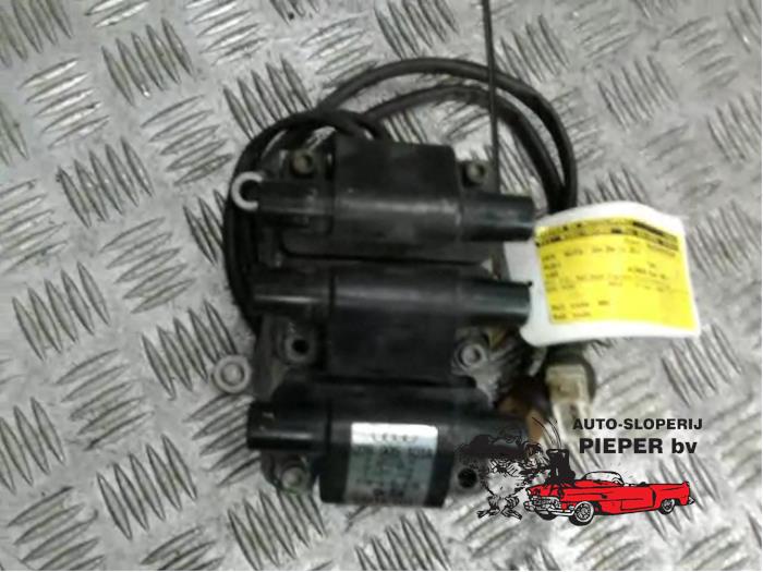 Gebruikte Bobine Audi 100 (C4) 2.6 E Prijs € 52,50 Margeregeling aangeboden door Autosloperij Pieper BV