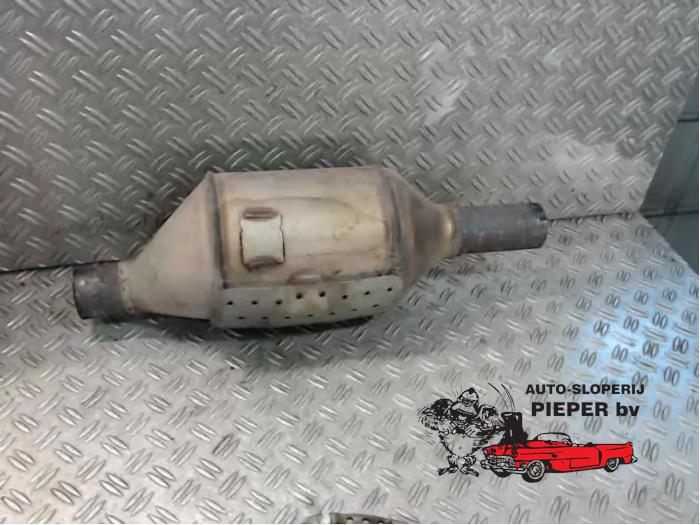 Gebruikte Roetfilter Volkswagen Golf V (1K1) 1.9 TDI Prijs € 157,50 Margeregeling aangeboden door Autosloperij Pieper BV
