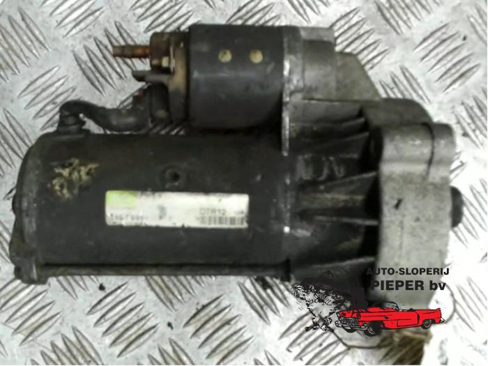 Gebruikte Startmotor Peugeot 406 (8B) 1.9 dt Prijs € 36,75 Margeregeling aangeboden door Autosloperij Pieper BV