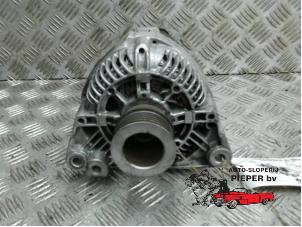 Gebruikte Dynamo BMW 3 serie (E36/4) 318iS 1.9 16V Prijs € 36,75 Margeregeling aangeboden door Autosloperij Pieper BV