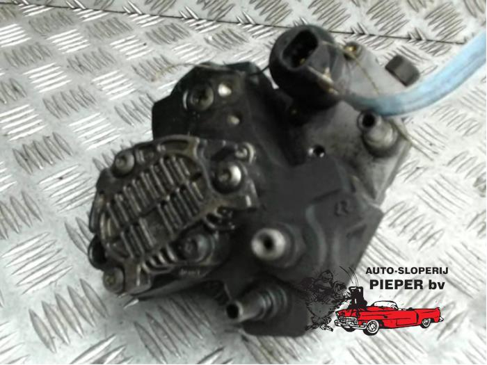 Gebruikte Dieselpomp Volvo V50 (MW) 1.6 D 16V Prijs € 131,25 Margeregeling aangeboden door Autosloperij Pieper BV