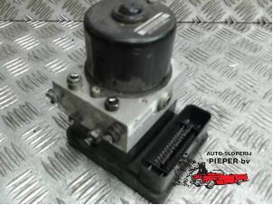 Gebruikte ABS Pomp BMW 3 serie (E46/4) 318d 16V Prijs € 78,75 Margeregeling aangeboden door Autosloperij Pieper BV