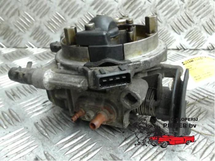 Gebruikte Gasklephuis Volkswagen Golf III (1H1) 1.6 i Prijs € 36,75 Margeregeling aangeboden door Autosloperij Pieper BV