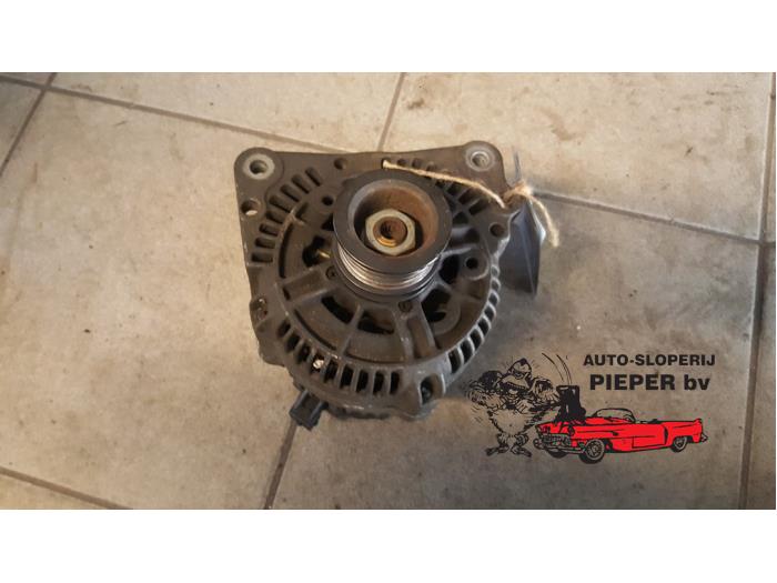 Gebruikte Dynamo Seat Arosa (6H1) 1.0 MPi Prijs € 36,75 Margeregeling aangeboden door Autosloperij Pieper BV