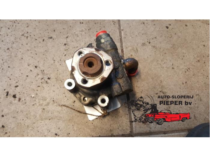 Gebruikte Stuurpomp Volkswagen Golf IV (1J1) 1.8 20V Turbo Prijs € 36,75 Margeregeling aangeboden door Autosloperij Pieper BV