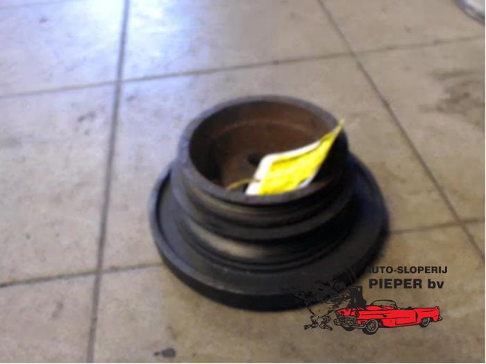 Gebruikte Poelie Krukas BMW 3 serie (E46/4) 328i 24V Prijs € 52,50 Margeregeling aangeboden door Autosloperij Pieper BV