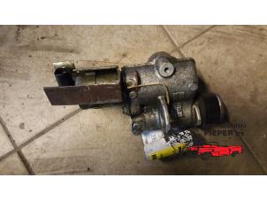 Gebruikte EGR Klep Renault Clio II Societe (SB) 1.5 dCi 80 Prijs € 78,75 Margeregeling aangeboden door Autosloperij Pieper BV