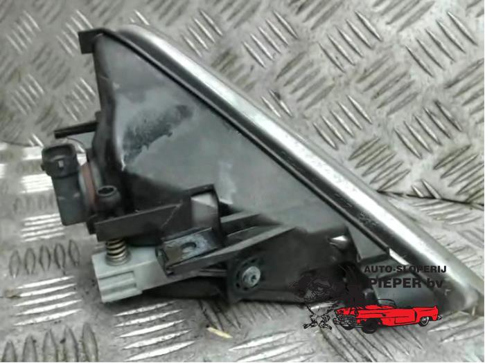Knipperlicht rechts van een Honda Civic (FK/FN) 1.8i VTEC 16V 2011