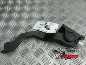 Gebruikte Gaspedaal Peugeot 206 (2A/C/H/J/S) 1.4 HDi Prijs € 36,75 Margeregeling aangeboden door Autosloperij Pieper BV