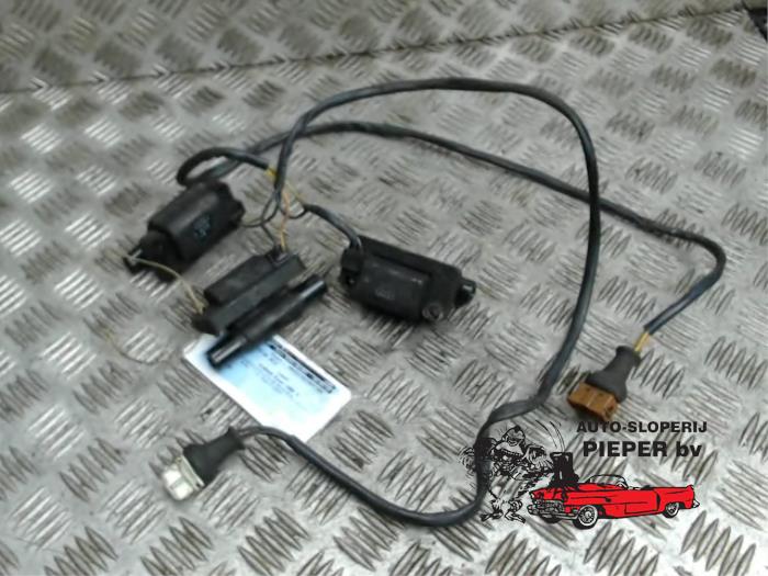 Gebruikte Bobine Audi A6 Avant (C4) 2.6 V6 Prijs € 52,50 Margeregeling aangeboden door Autosloperij Pieper BV
